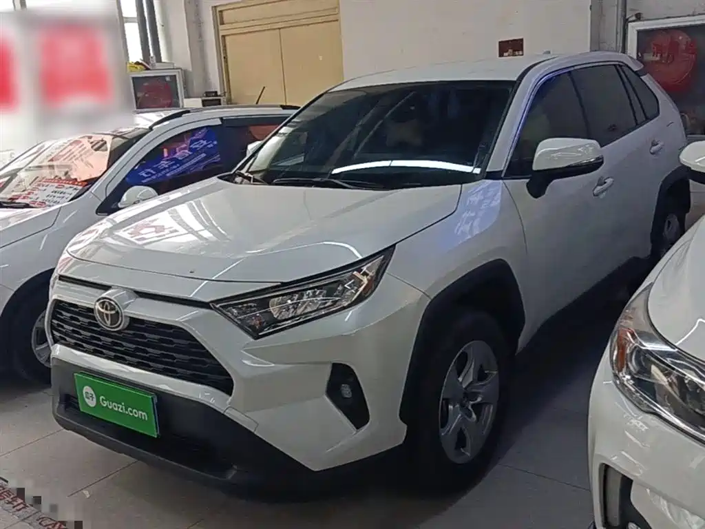 Toyota RAV4 2025