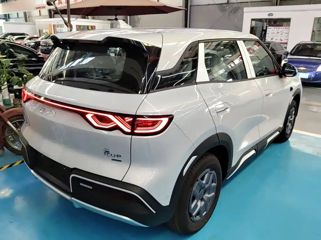 BYD Yuan UP — миниатюра 7