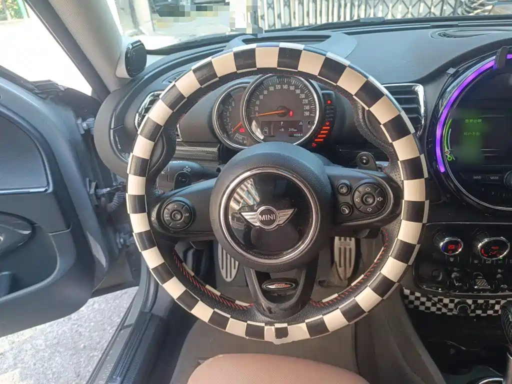 MINI Mini Clubman — миниатюра 12