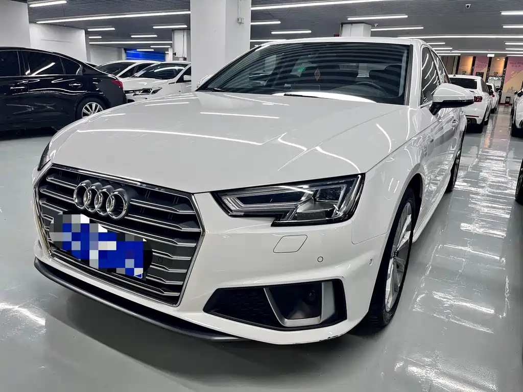 Audi A4L 2019