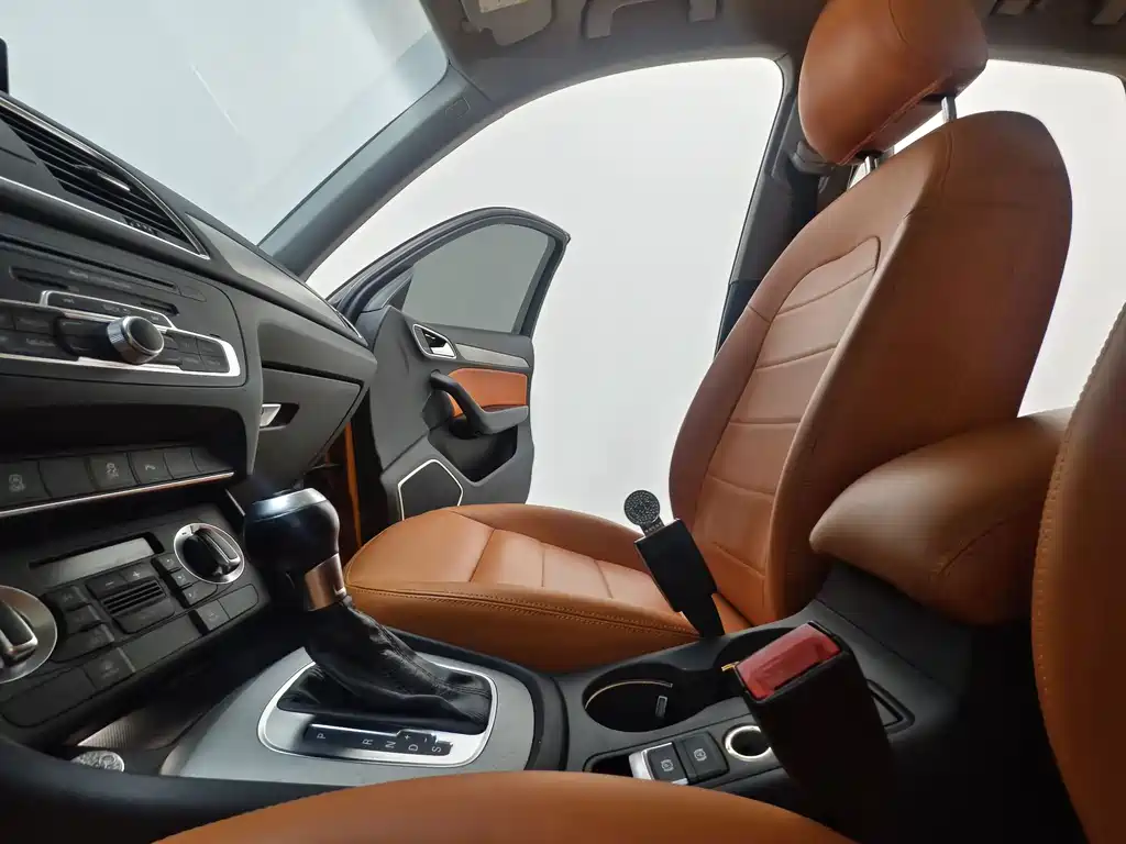 Audi Q3 — миниатюра 12