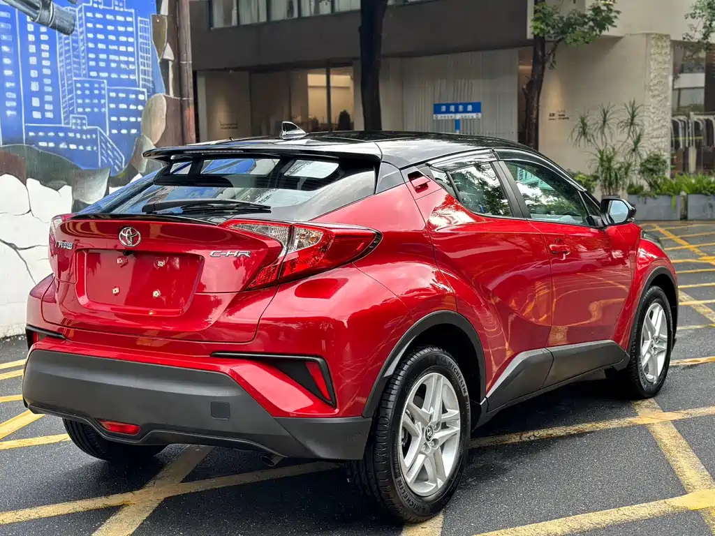 Toyota C-HR — миниатюра 6