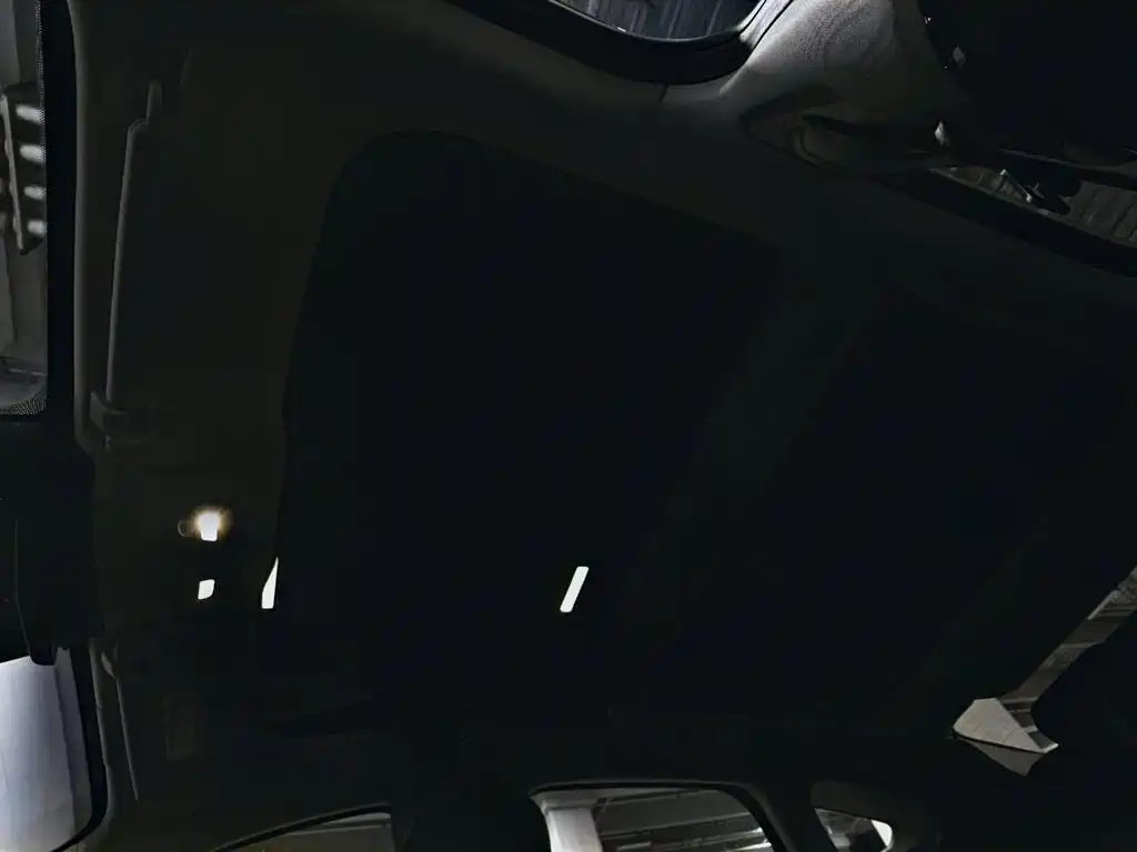 XPeng P7 — миниатюра 14