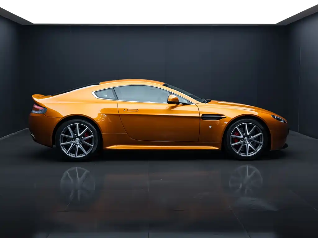 Aston Martin V8 Vantage 2012 4.7L S Coupe
