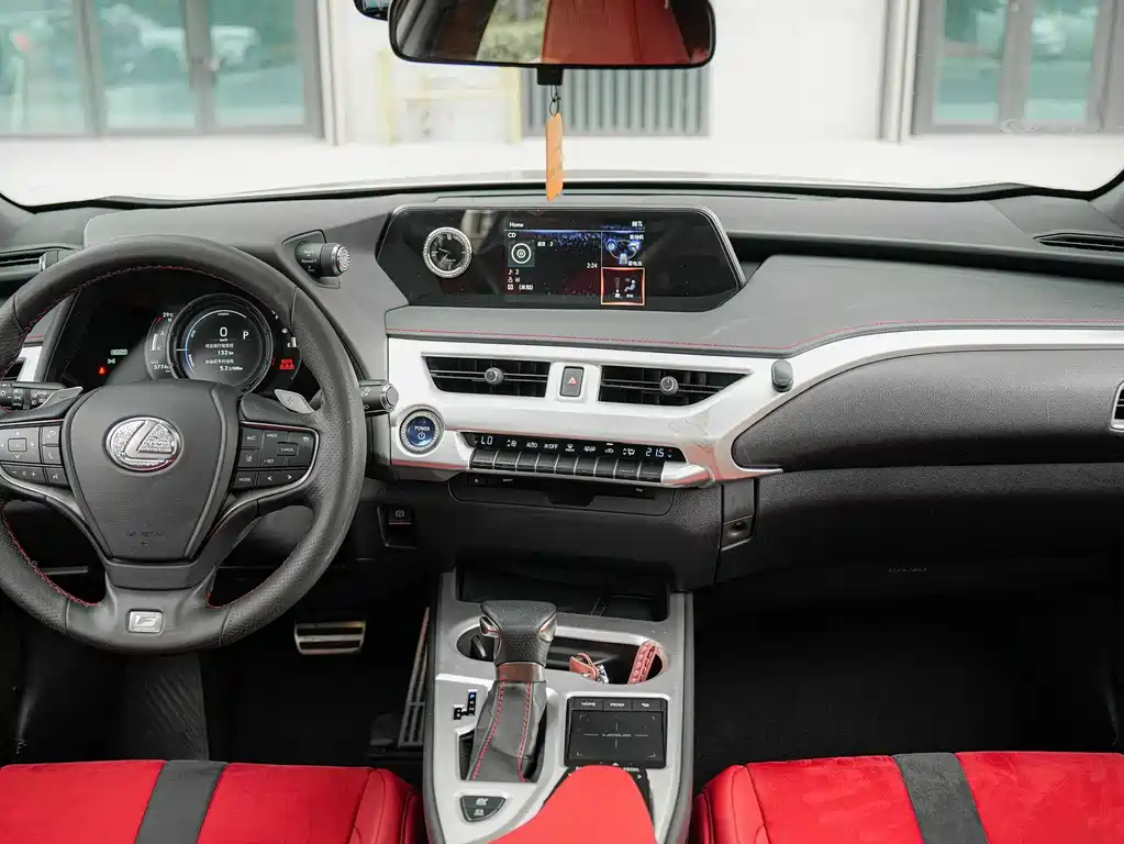 Lexus UX — миниатюра 17