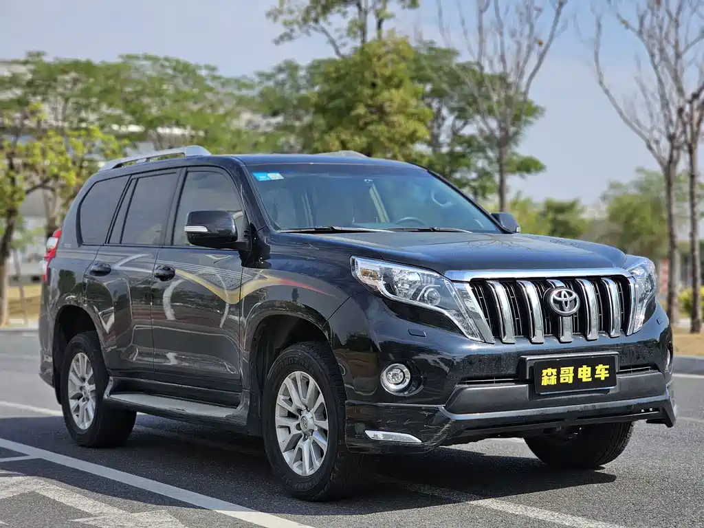 TOYOTA PRADO