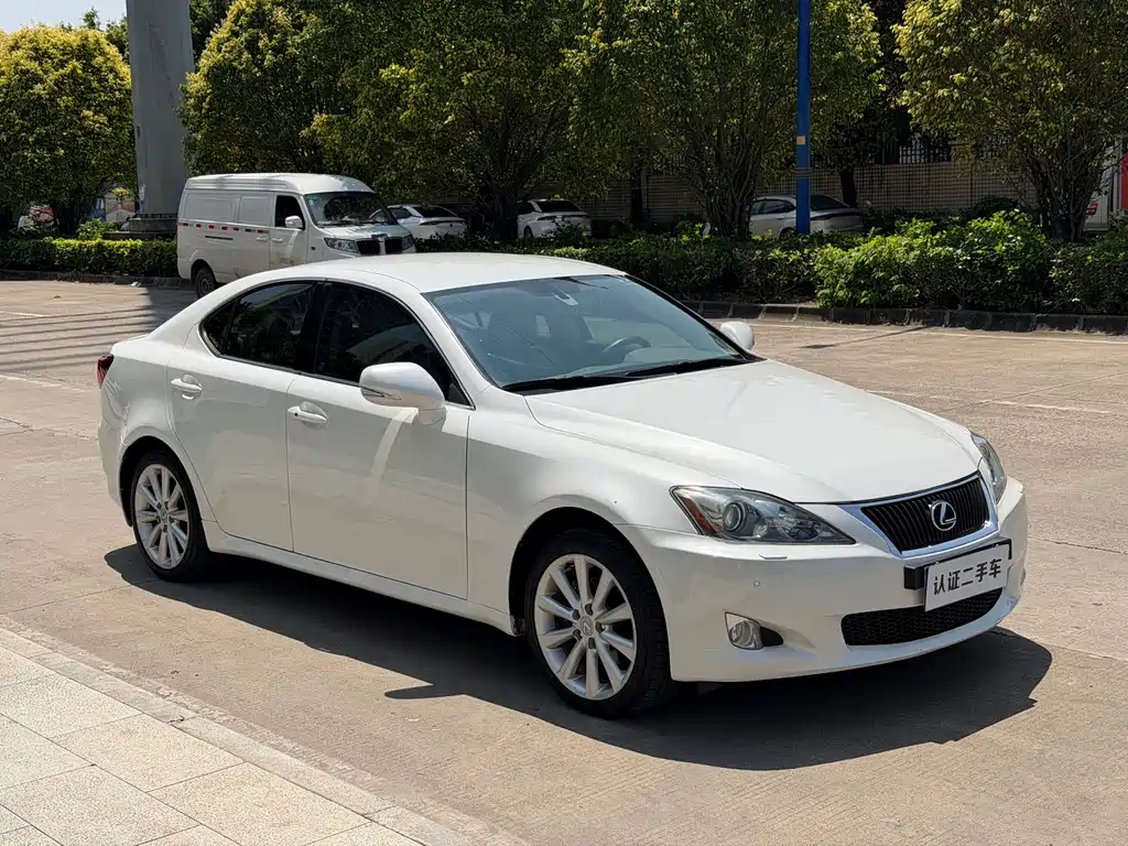 Lexus IS 2009 300
