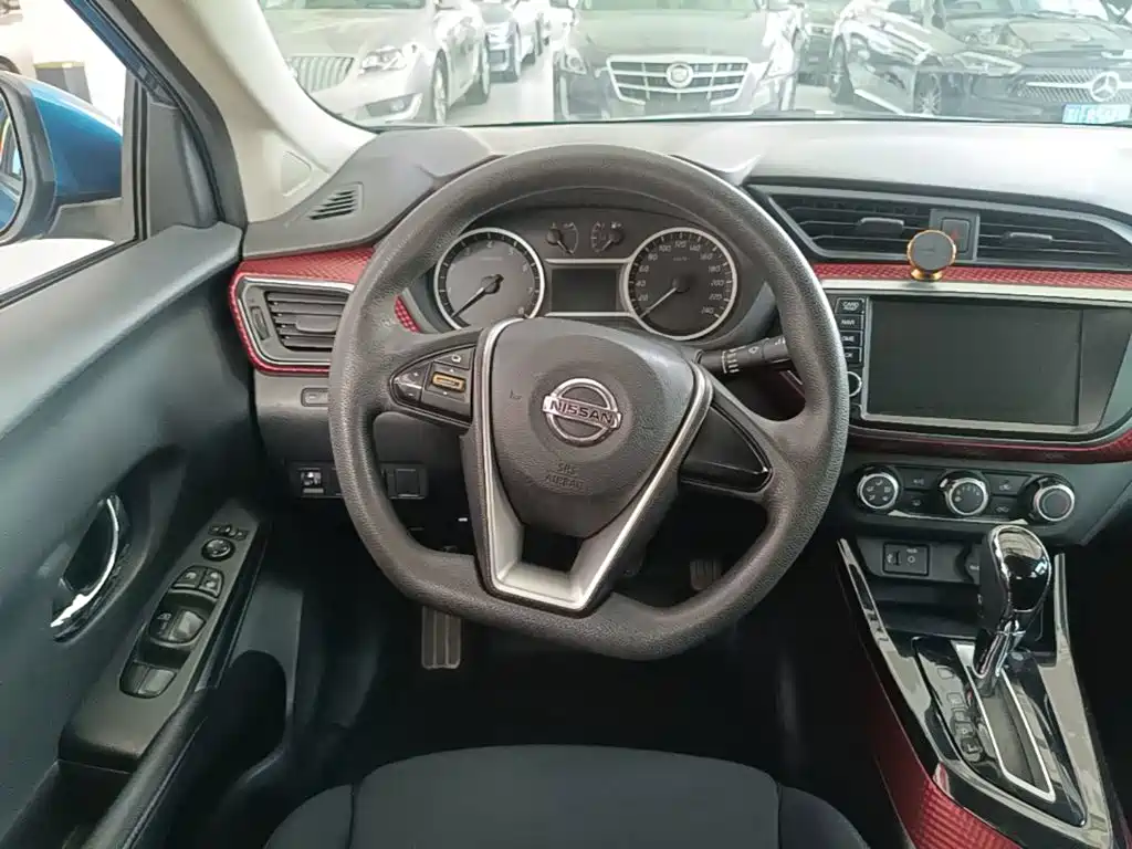 Nissan Bluebird — миниатюра 11