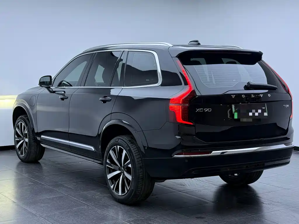 Volvo XC90 PHEV — миниатюра 4