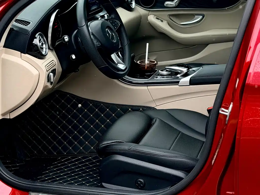 Mercedes-Benz C-Class — миниатюра 12