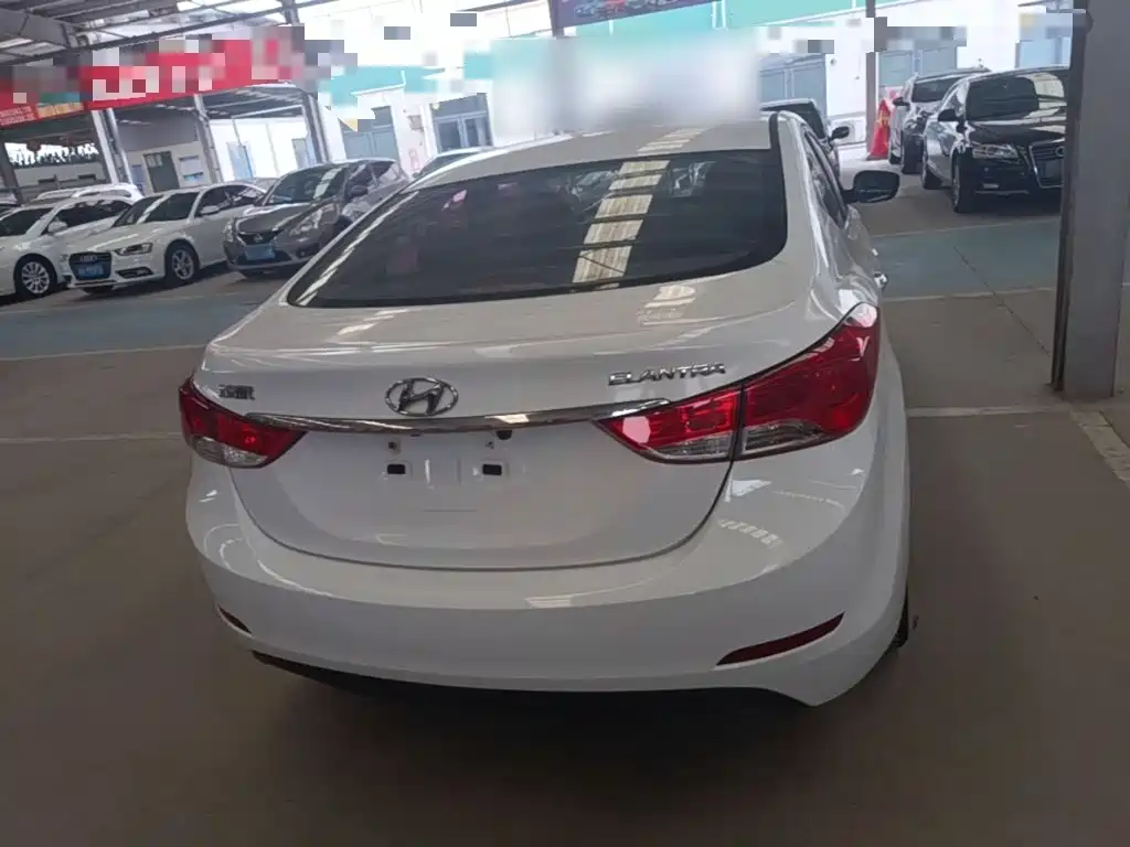 Hyundai Elantra Langdong — миниатюра 6