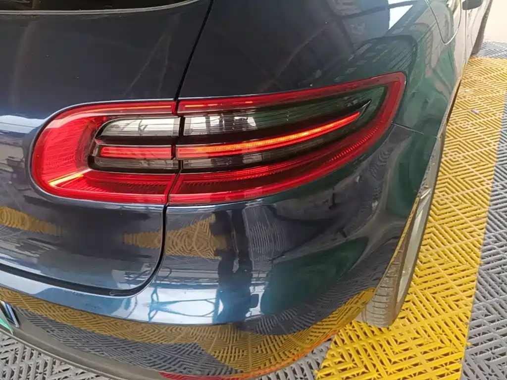 Porsche Macan — миниатюра 8