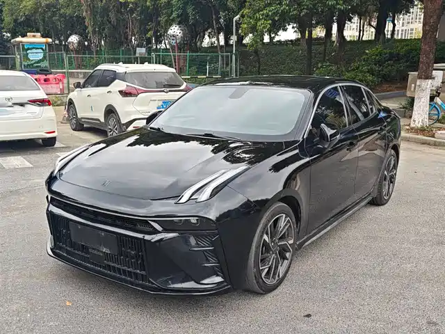 2022 Lynk & Co 03