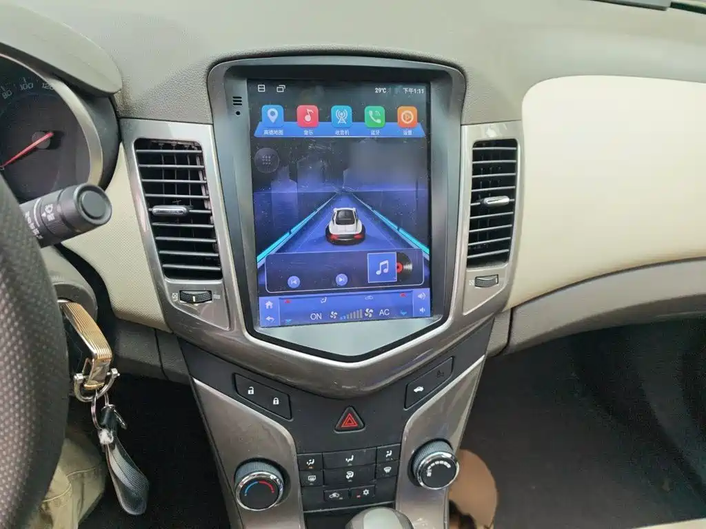 Chevrolet Cruze — миниатюра 6