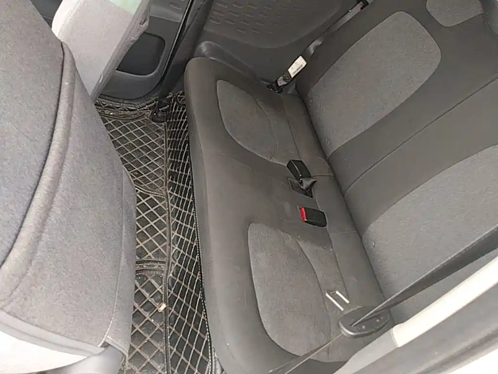 Wuling MINIEV — миниатюра 17