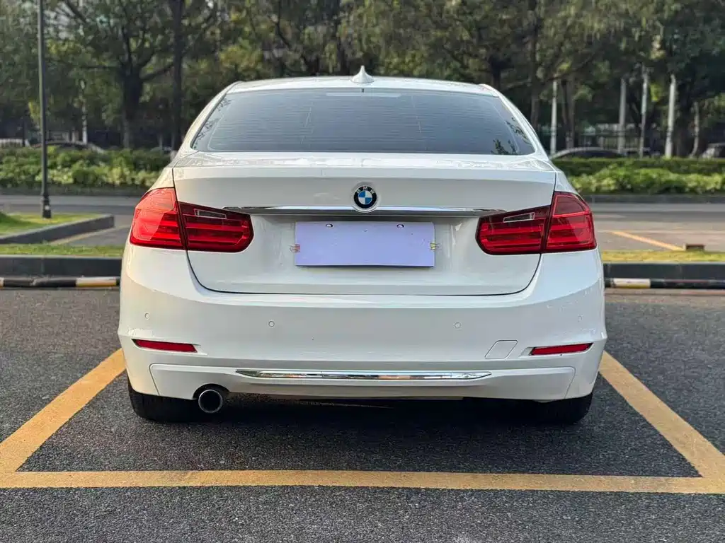 BMW 3 Series — миниатюра 10