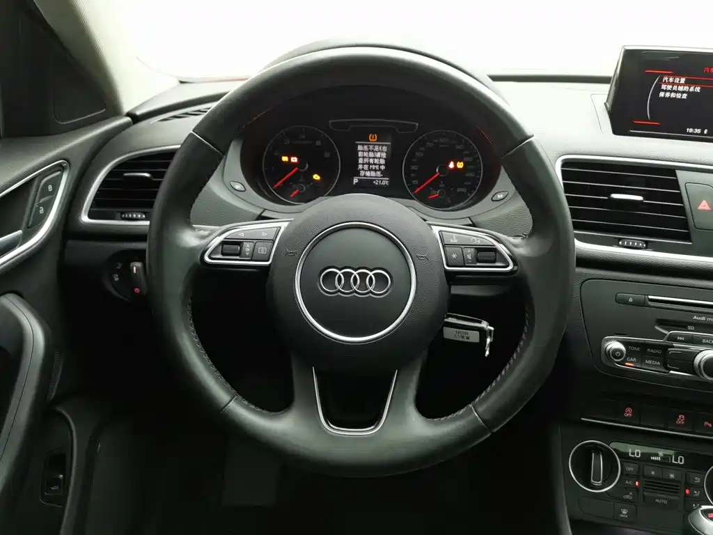 Audi Q3 — миниатюра 11