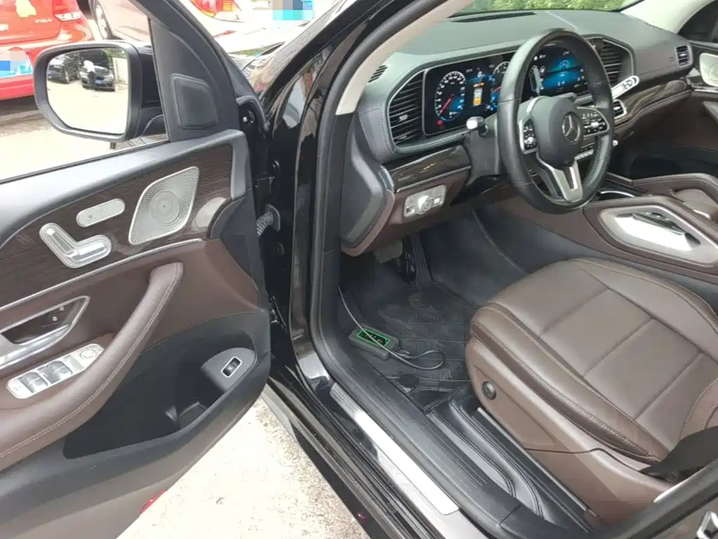 Mercedes-Benz GLE (Import) — миниатюра 16