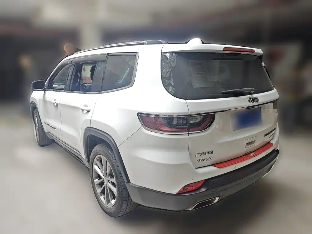 Jeep Grand Commander — миниатюра 25
