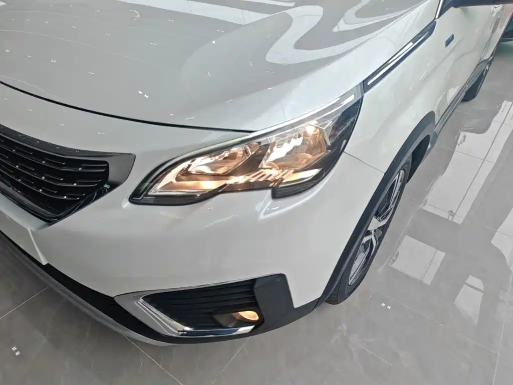 Peugeot 5008 — миниатюра 24