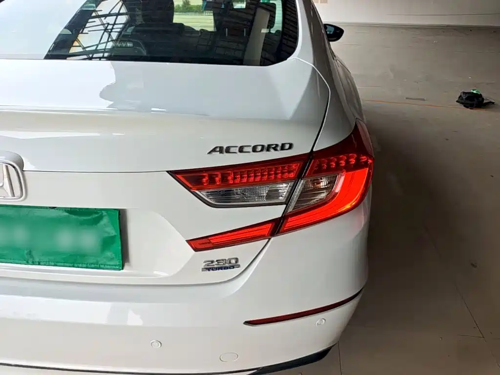 Honda Accord — миниатюра 8