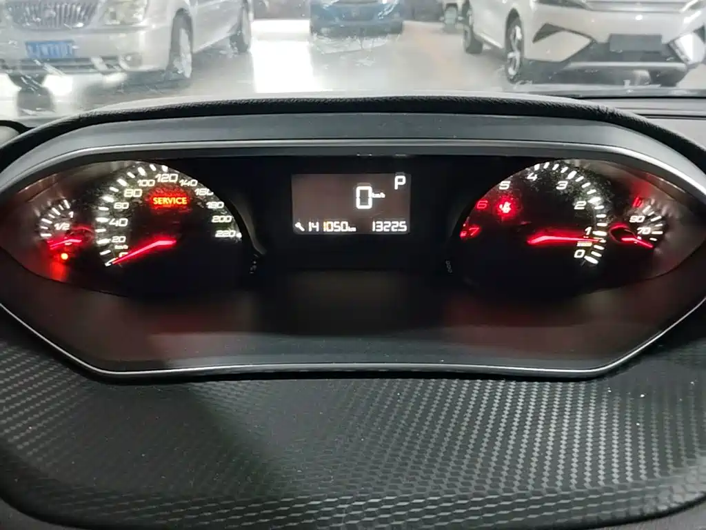 Peugeot 308 — миниатюра 12