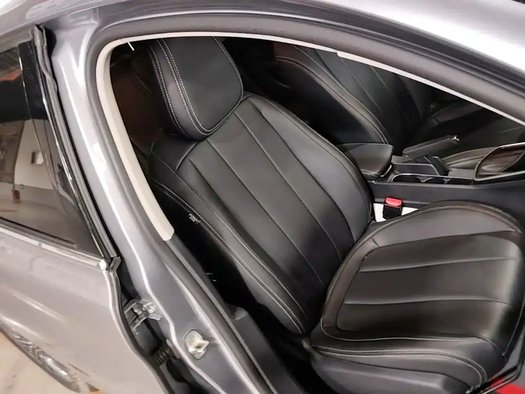Peugeot 308 — миниатюра 25