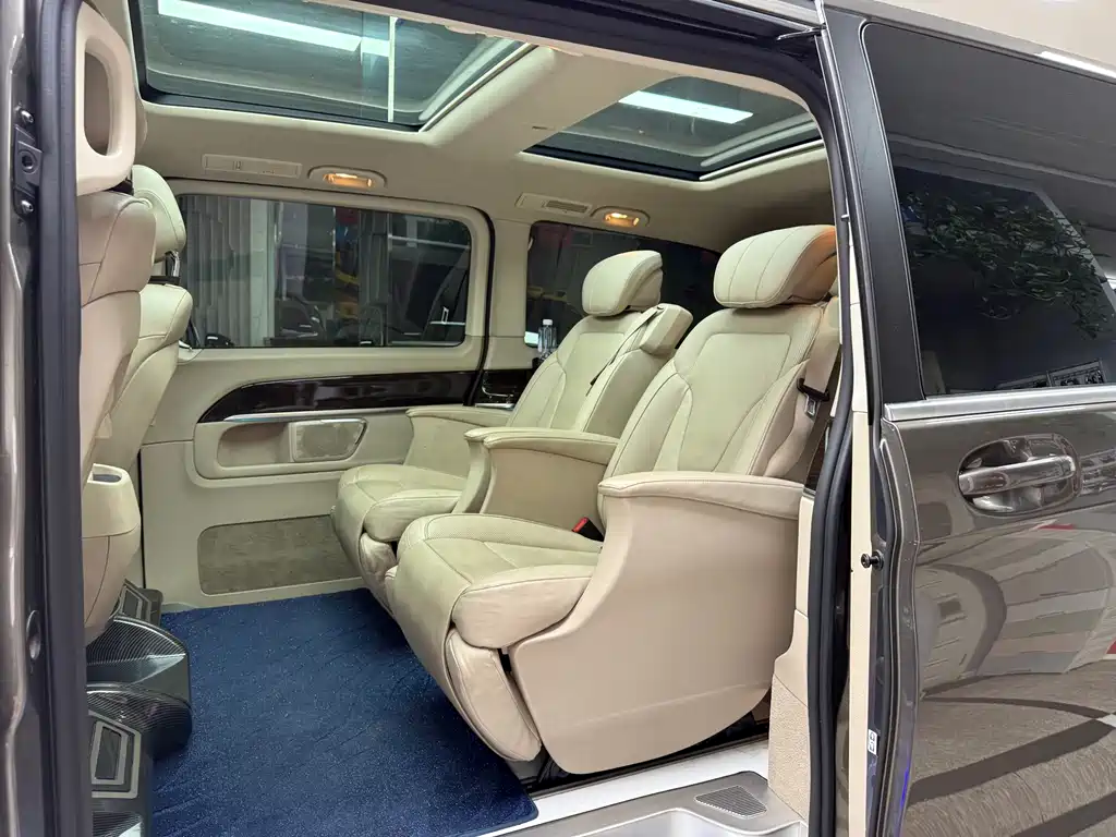 MERCEDES-BENZ V CLASS