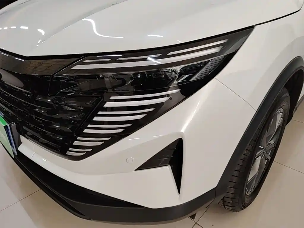 Nissan Qashqai — миниатюра 24