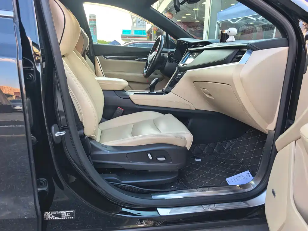 Cadillac XT5 2016 28T
