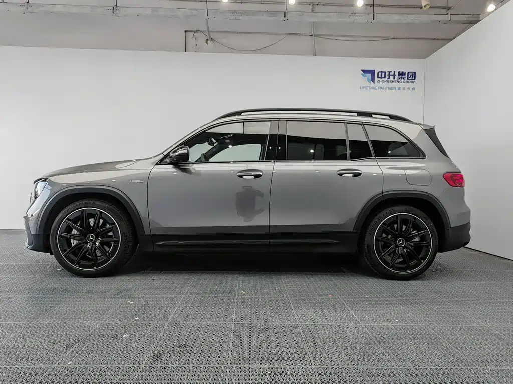 Mercedes-Benz GLB A MG 2024 AMG GLB 35 4MATIC