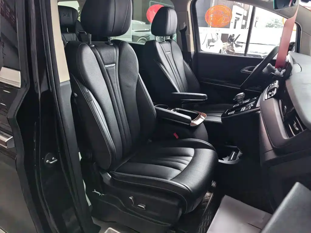 Hongqi Hongqi HQ9 — миниатюра 3