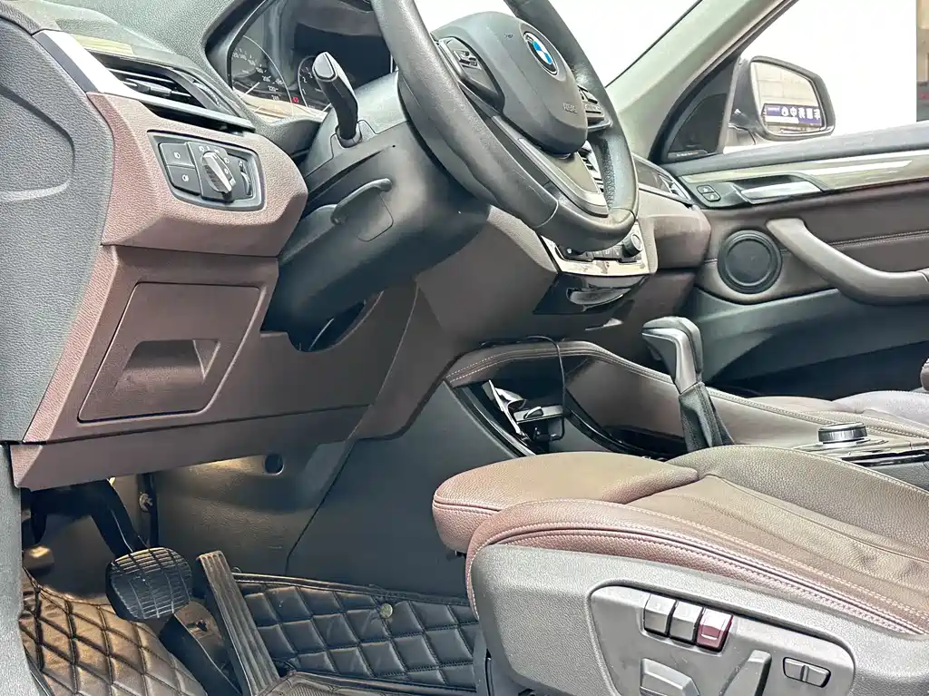 BMW X1 — миниатюра 12