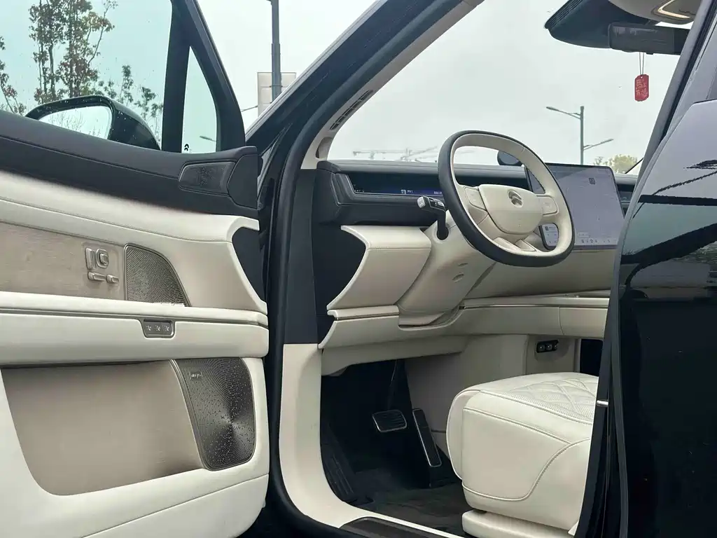 NIO ES8 2026 мест Executive Luxury