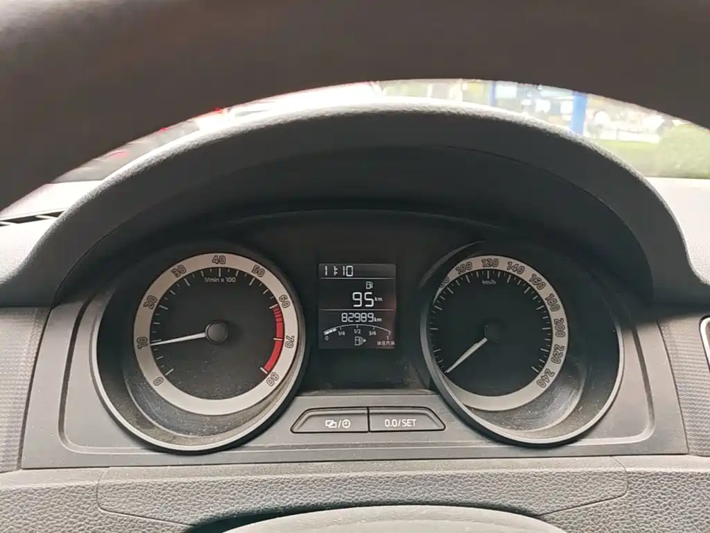 Skoda Rapid Spaceback — миниатюра 12