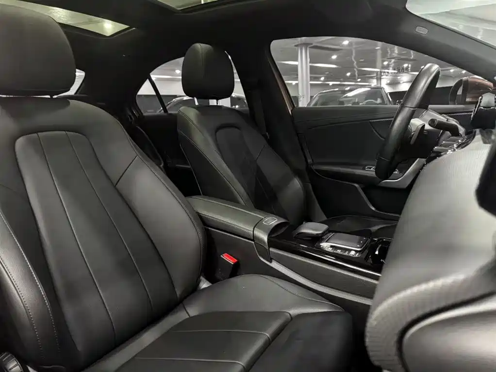 Mercedes-Benz A-Class Facelift A 200 L Sport Sedan Dynamic Type, фото 21