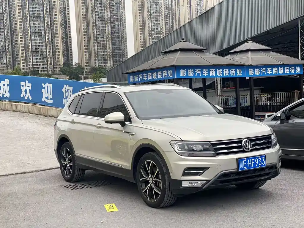 Volkswagen Tiguan L — миниатюра 3
