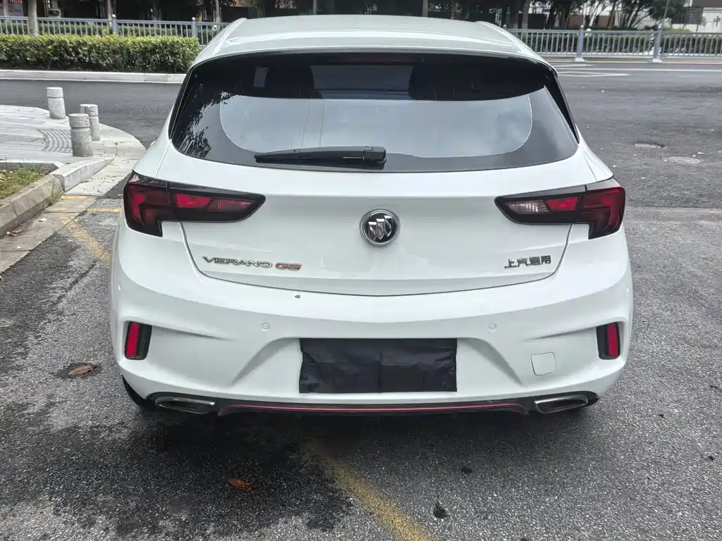 Buick Verano — миниатюра 10