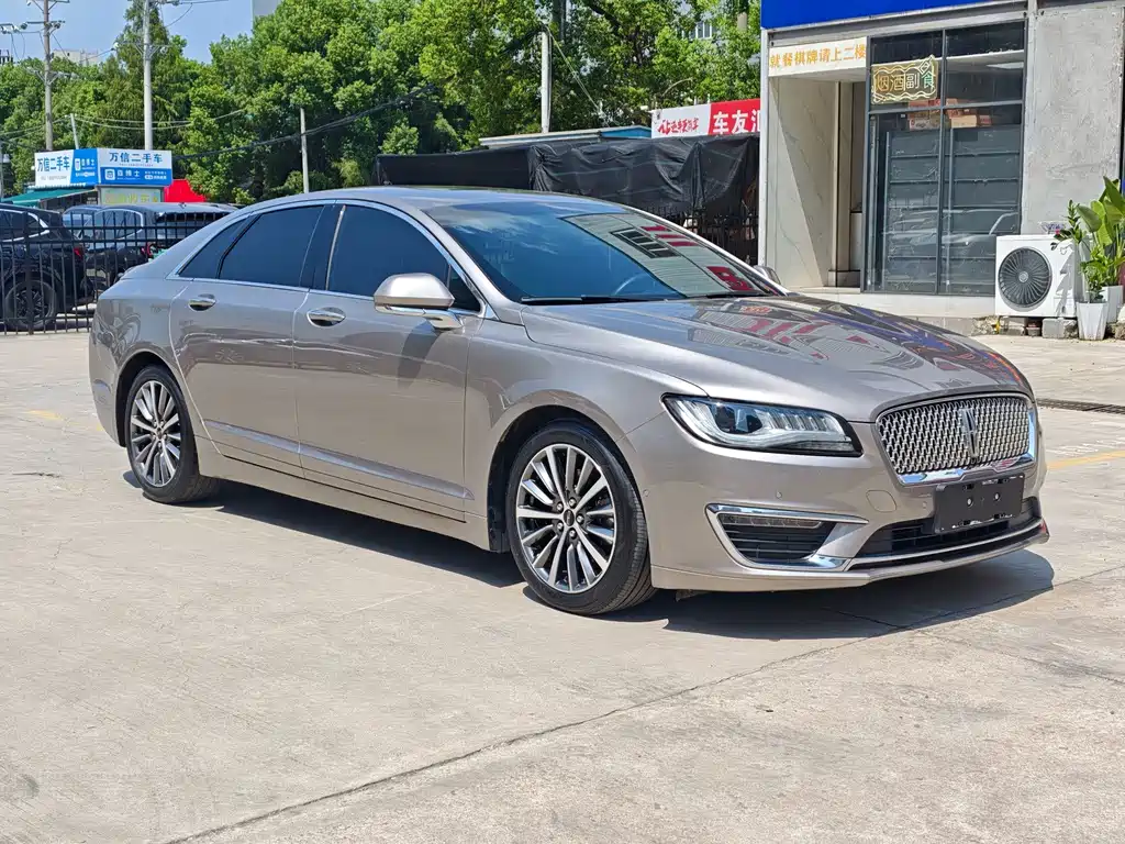 Lincoln MKZ — миниатюра 3