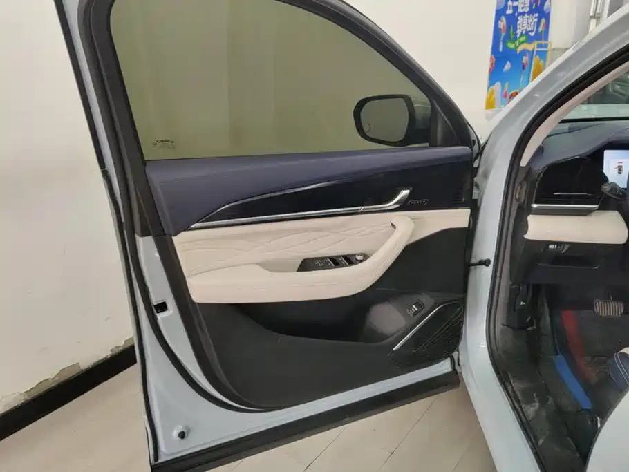 Geely Xingyue L — миниатюра 7