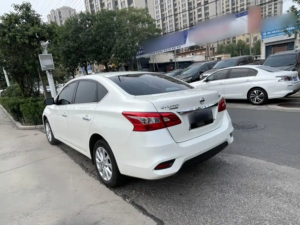 Nissan Sylphy — миниатюра 8