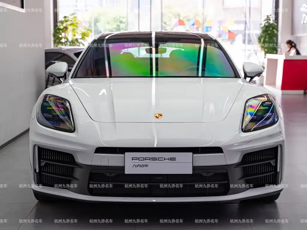 Porsche Panamera — миниатюра 2