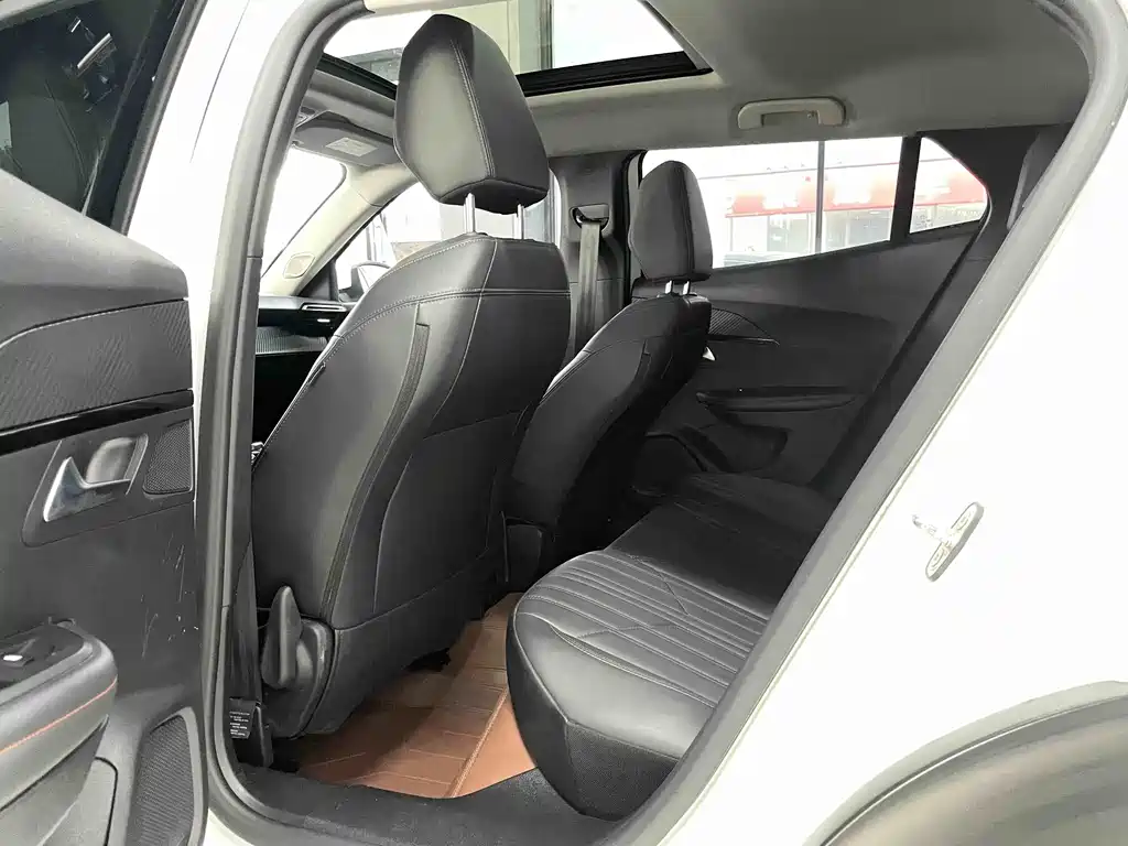 Peugeot 2008 2022 230THP THE ONE