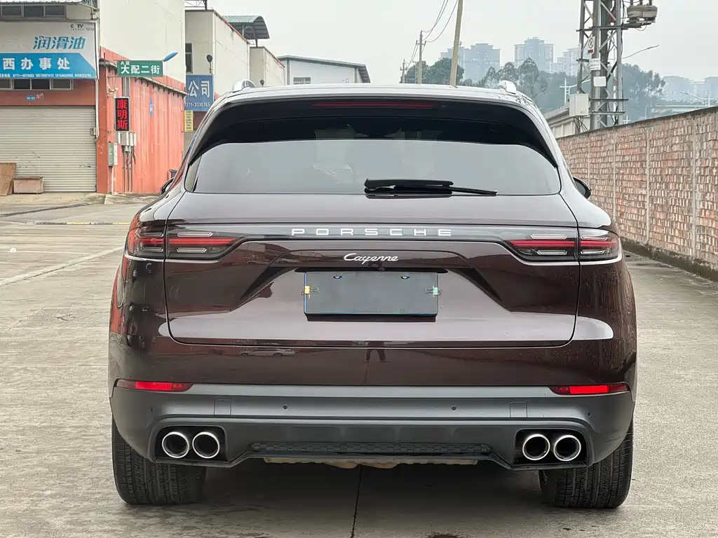 PORSCHE CAYENNE