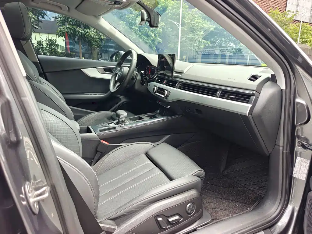 Audi A4L 2020 40 TFSI Fashion