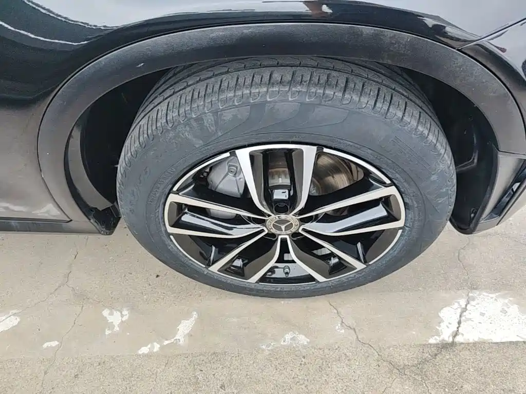 Mercedes-Benz GLC — миниатюра 12