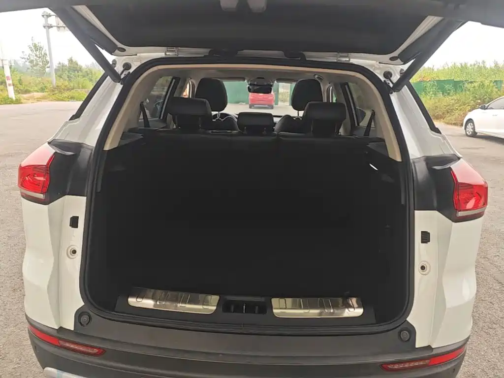 Geely Boyue — миниатюра 19