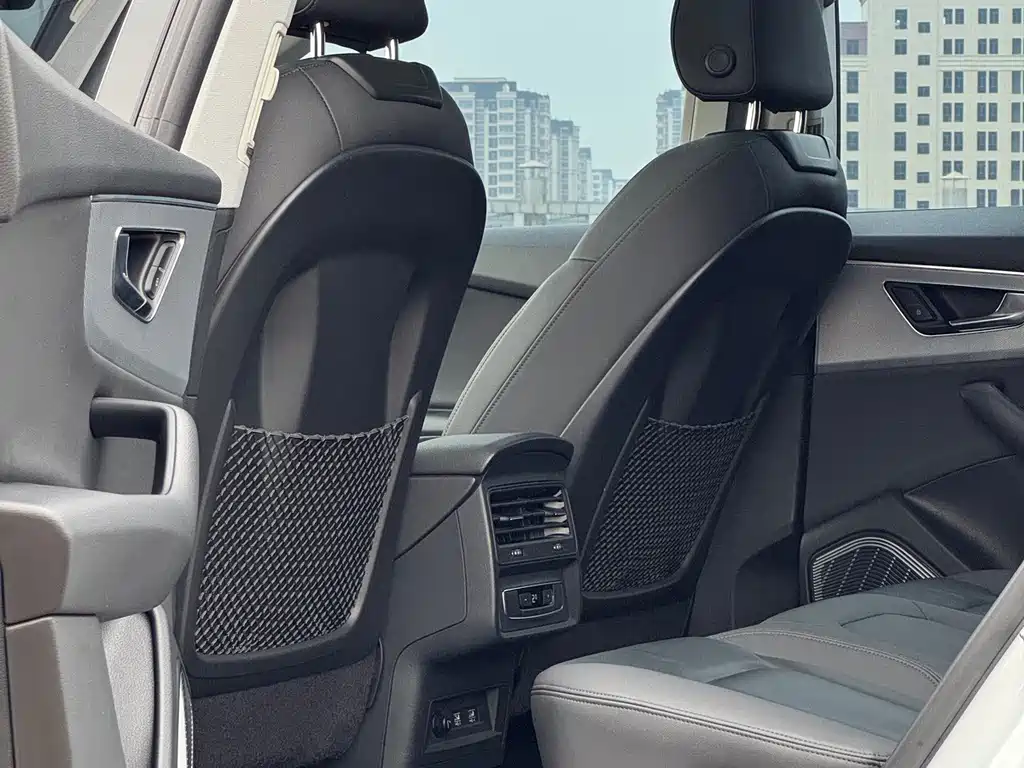 Audi Q8 — миниатюра 8