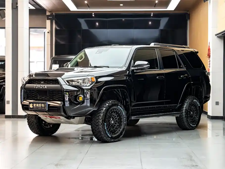 Toyota  2023
