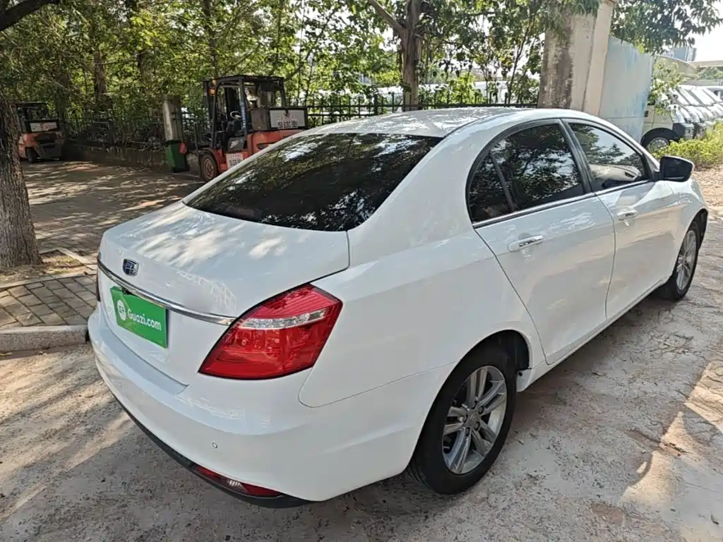 Geely Emgrand — миниатюра 7